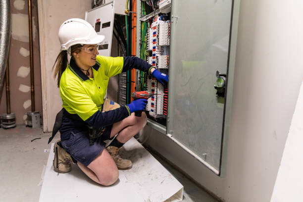 Best Emergency Electrician Near Me  in Lake Camelot, WI